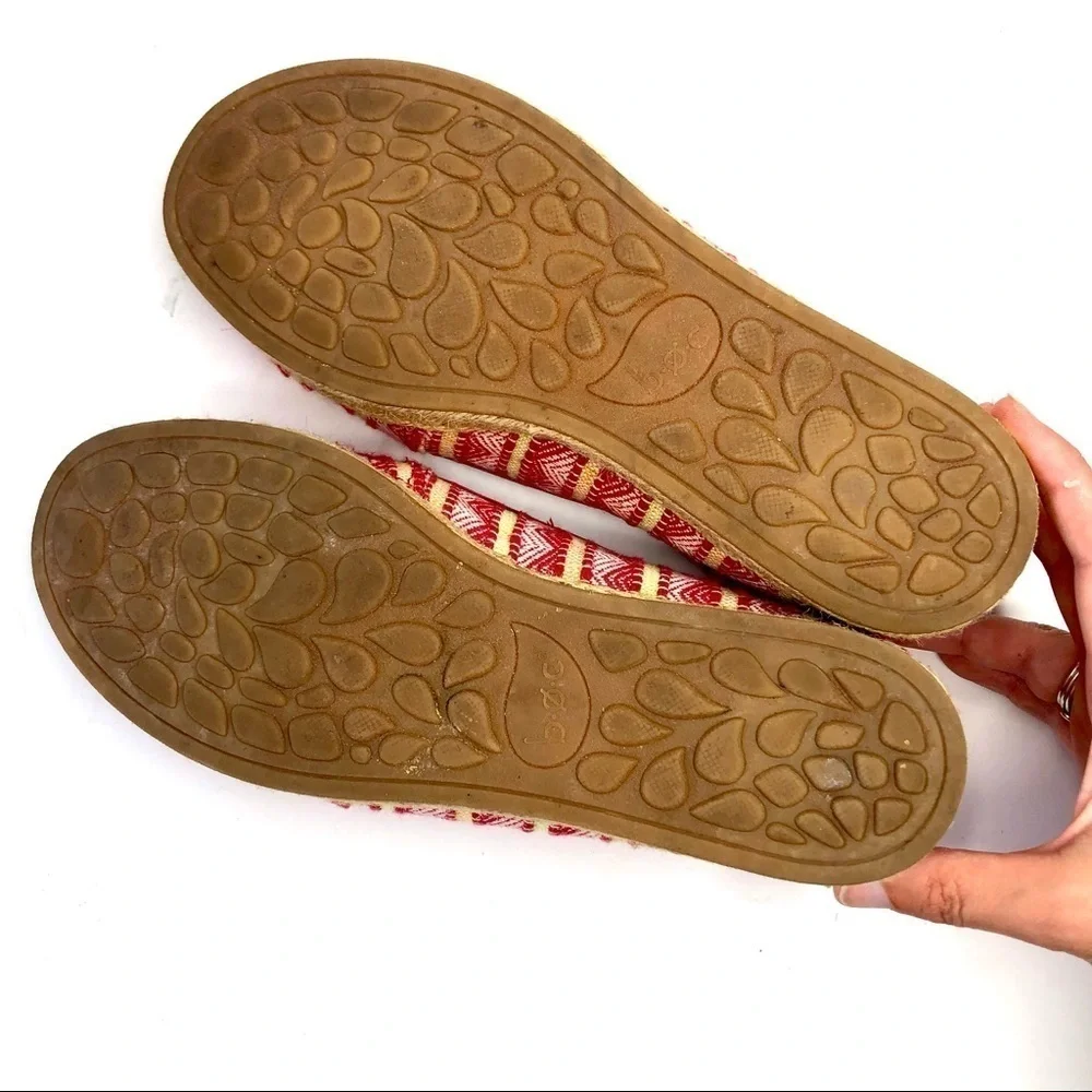 boc red geometric fabric espadrilles loafers 8
